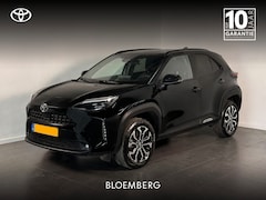 Toyota Yaris Cross - 1.5 Hybrid 115 First Edition + Winterpack | Stoel / Stuur en voorruitverwarming | Parkeers
