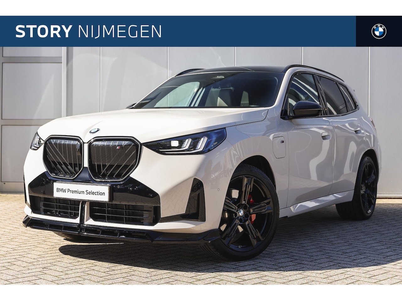 BMW X3 - 30e xDrive M Sport Automaat / Panoramadak / Sportstoelen / Comfort Access / Adaptieve LED - AutoWereld.nl