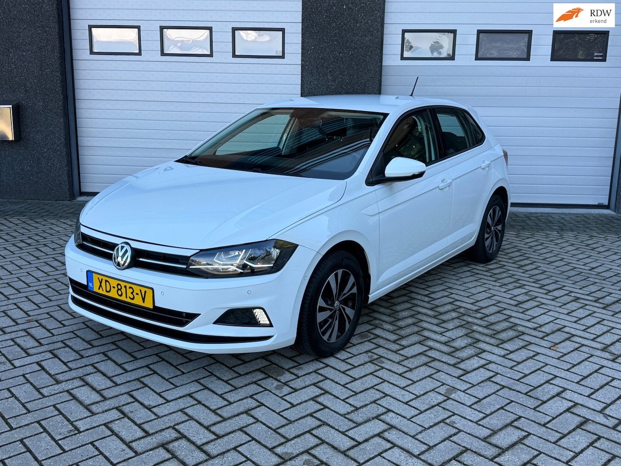 Volkswagen Polo - 1.0 TSI Comfortline NAVI/CRUISE/AUTOMAAT/NETTE AUTO - AutoWereld.nl
