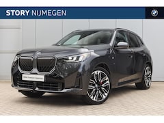 BMW X3 - 30e xDrive M Sport Automaat / Sportstoelen / Comfort Access / Adaptieve LED / Getint glas