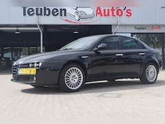 Alfa Romeo 159 - 1.9 JTS Distinctive | Leder | Stoelverwarming | Cruise control | Climate control | Trekhaa