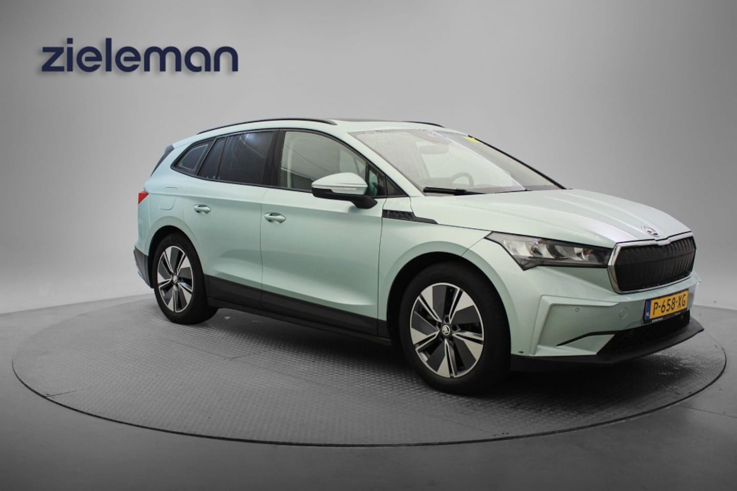 Skoda Enyaq iV - 60 - Panorama, Carplay, Camera, SOH 90.69% - AutoWereld.nl