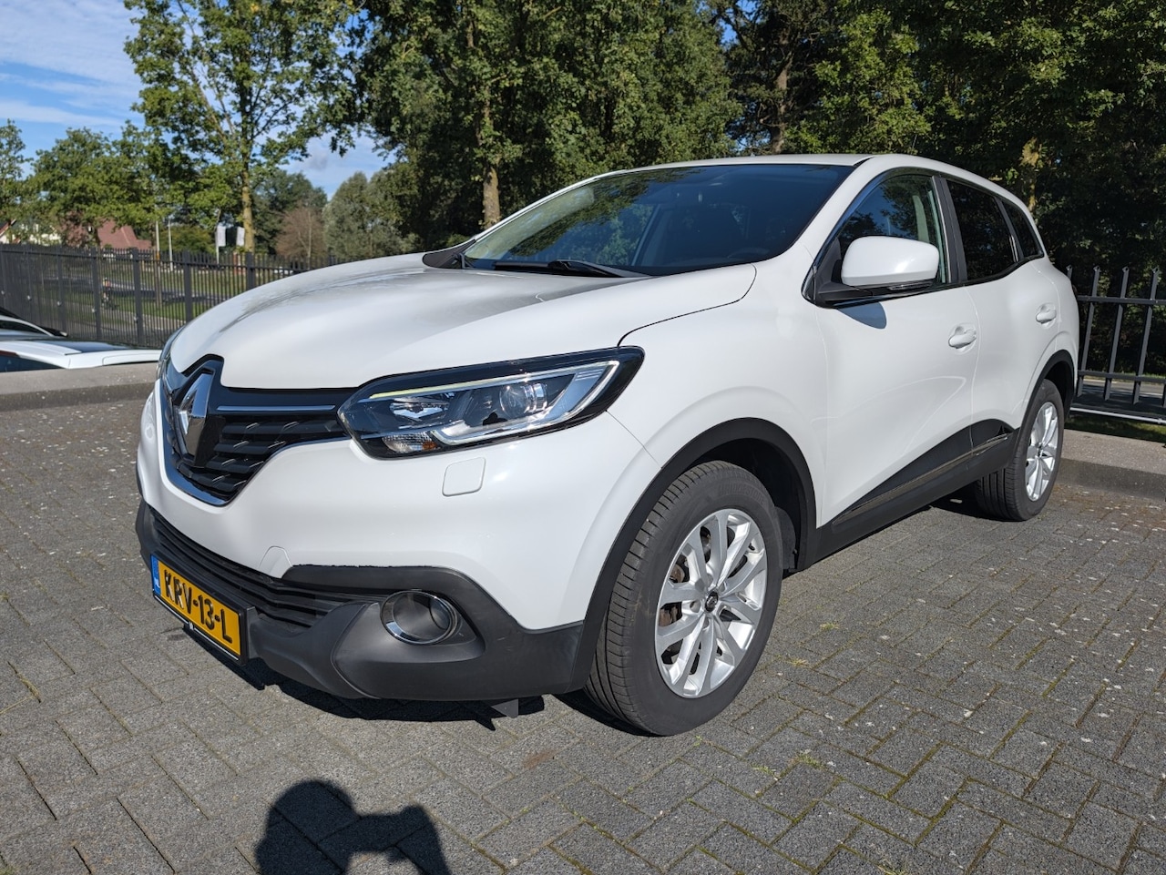 Renault Kadjar - 1.2 TCe Intens 131PK | Trekhaak | Stoelverw. | Climate Control | Cruise | - AutoWereld.nl