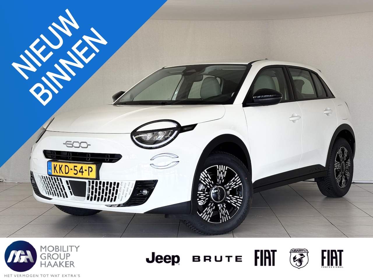 Fiat 600 - 1.2 Hybrid Icon 145 PK | Apple-Android | Cruise Control | Parkeersensoren - AutoWereld.nl