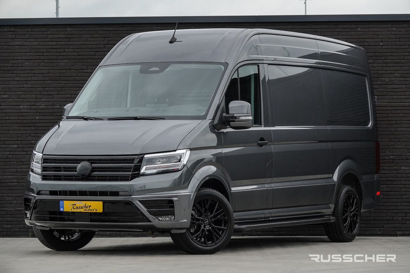 Volkswagen Crafter - L3H3 | 2.0Tdi 140Pk Aut. | Nieuw Model | Stoel-Stoel | Achteruitrijcamera | LED | 19'' | I - AutoWereld.nl