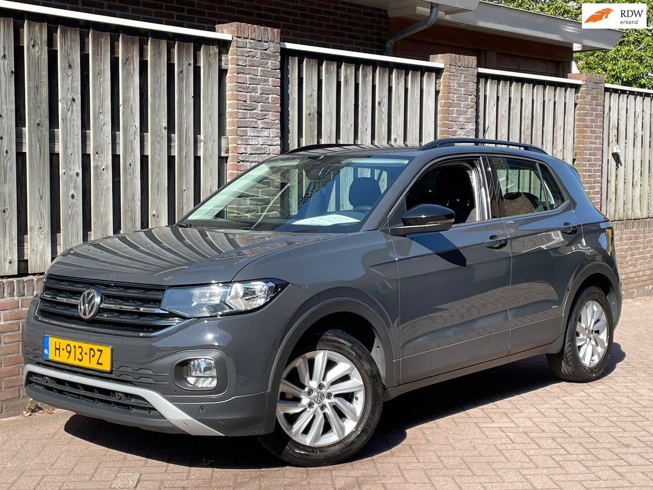 Volkswagen T-Cross - 1.0 TSI Life Apple Carplay, Stoelverw, PDC, Cruise control! - AutoWereld.nl
