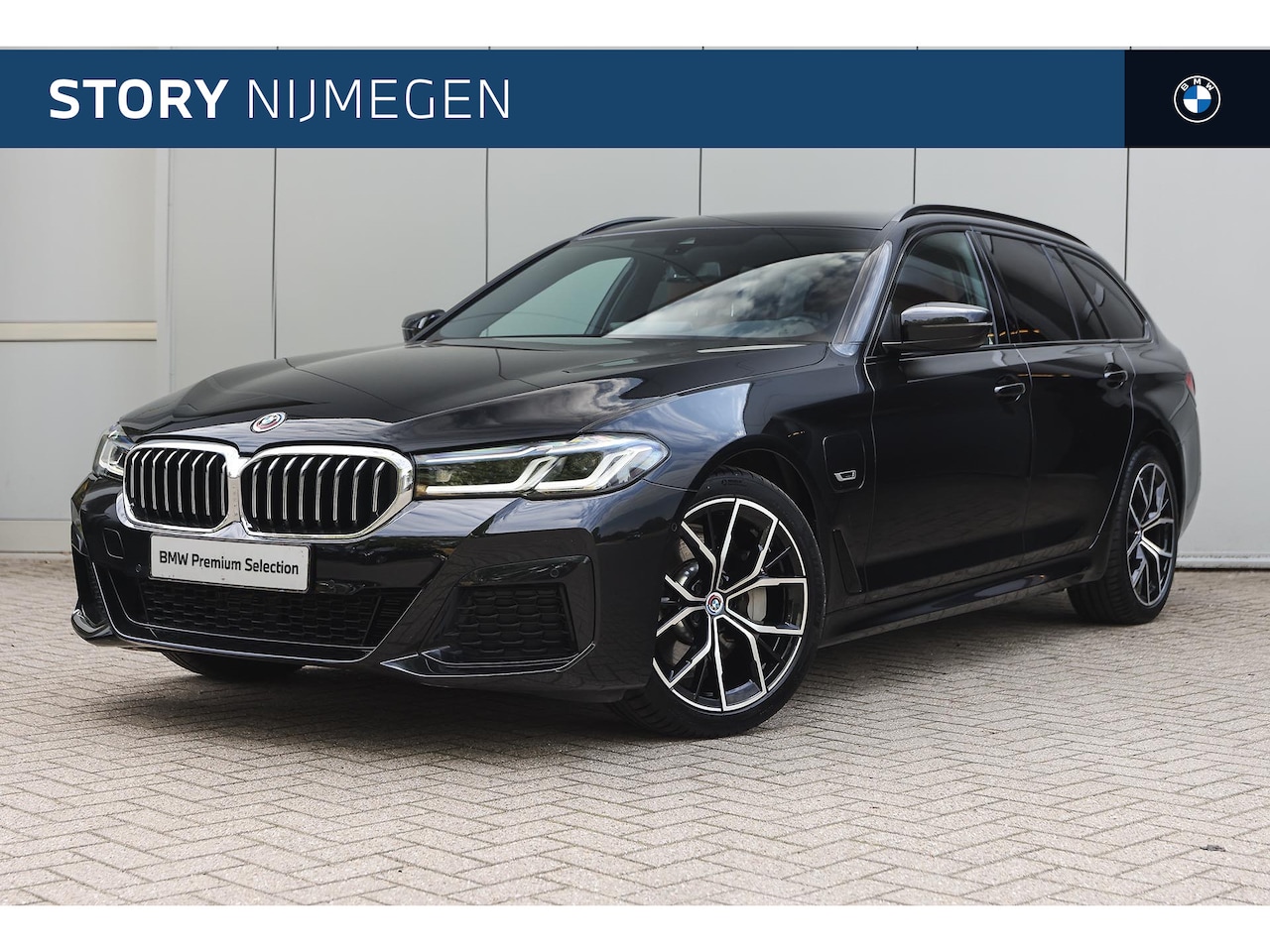 BMW 5-serie Touring - 530e High Executive M Sport Automaat / Comfortstoelen / Laserlight / Getint glas / Live C - AutoWereld.nl