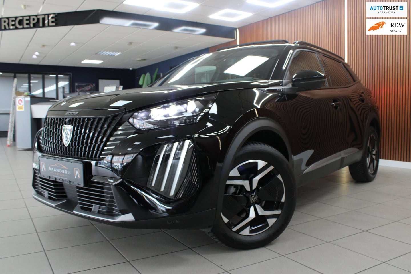Peugeot 2008 - 1.2 PureTech 130 GT Automaat | Adaptieve Cruisecontrol | Carpay | Airco| 360 camera & park - AutoWereld.nl