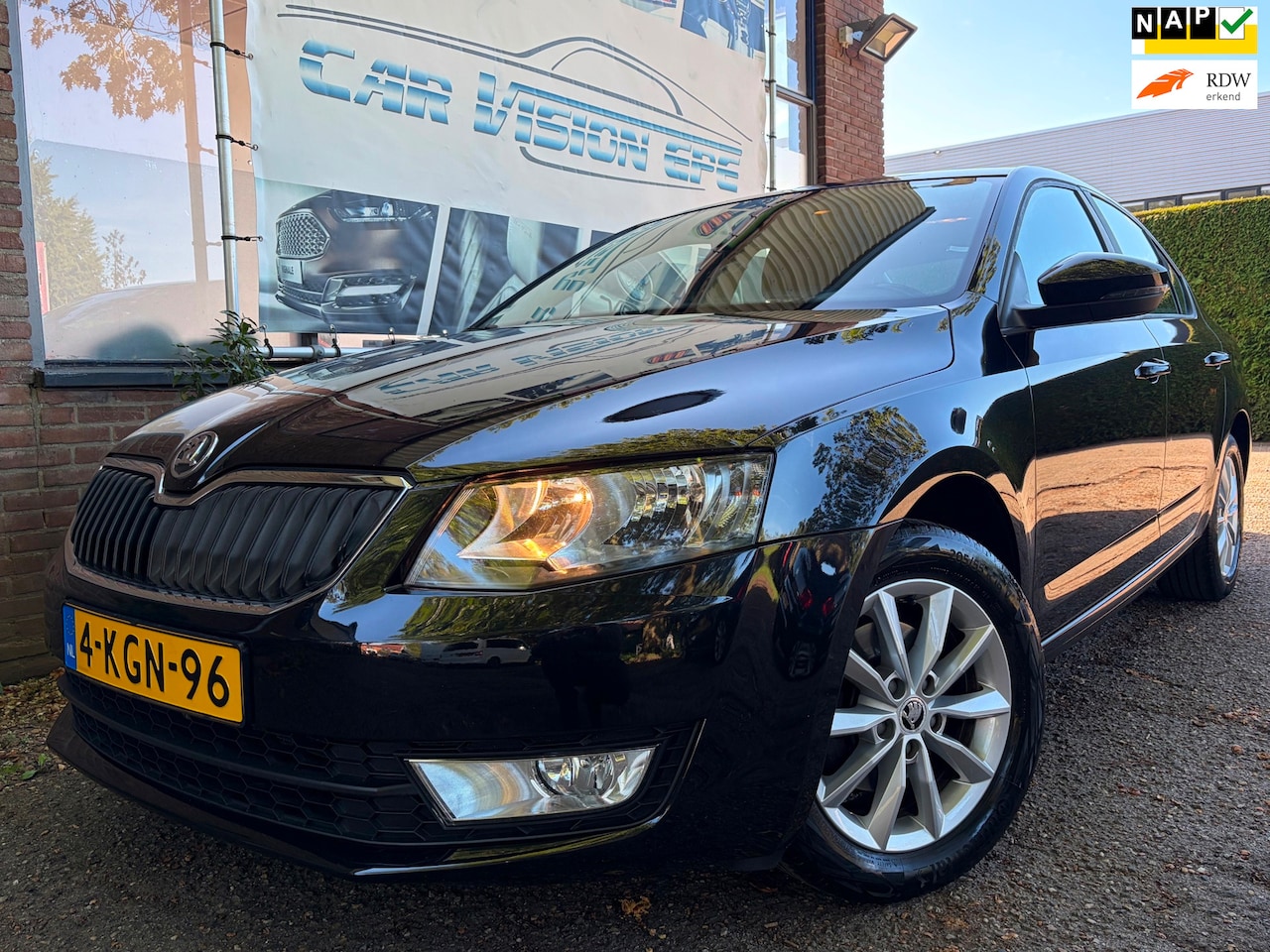 Skoda Octavia - 1.2 TSI Greentech Ambition Businessline|Trekhaak|Clima|Pdc| - AutoWereld.nl