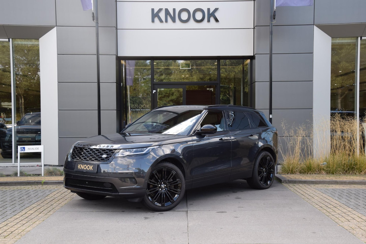 Land Rover Range Rover Velar - P400e SE - AutoWereld.nl