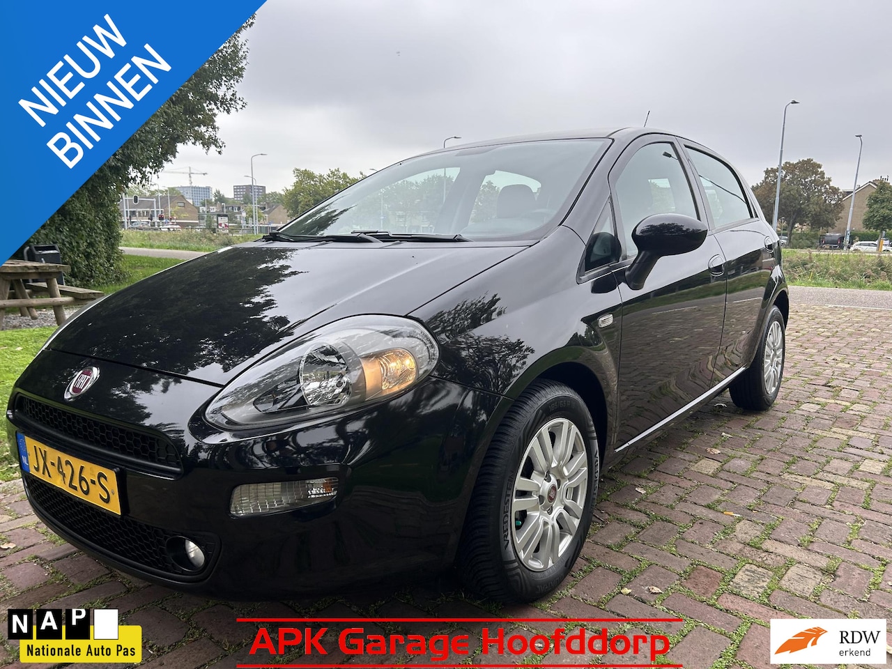 Fiat Punto Evo - 0.9 TwinAir Lounge / Airco / Parkeersensoren - AutoWereld.nl