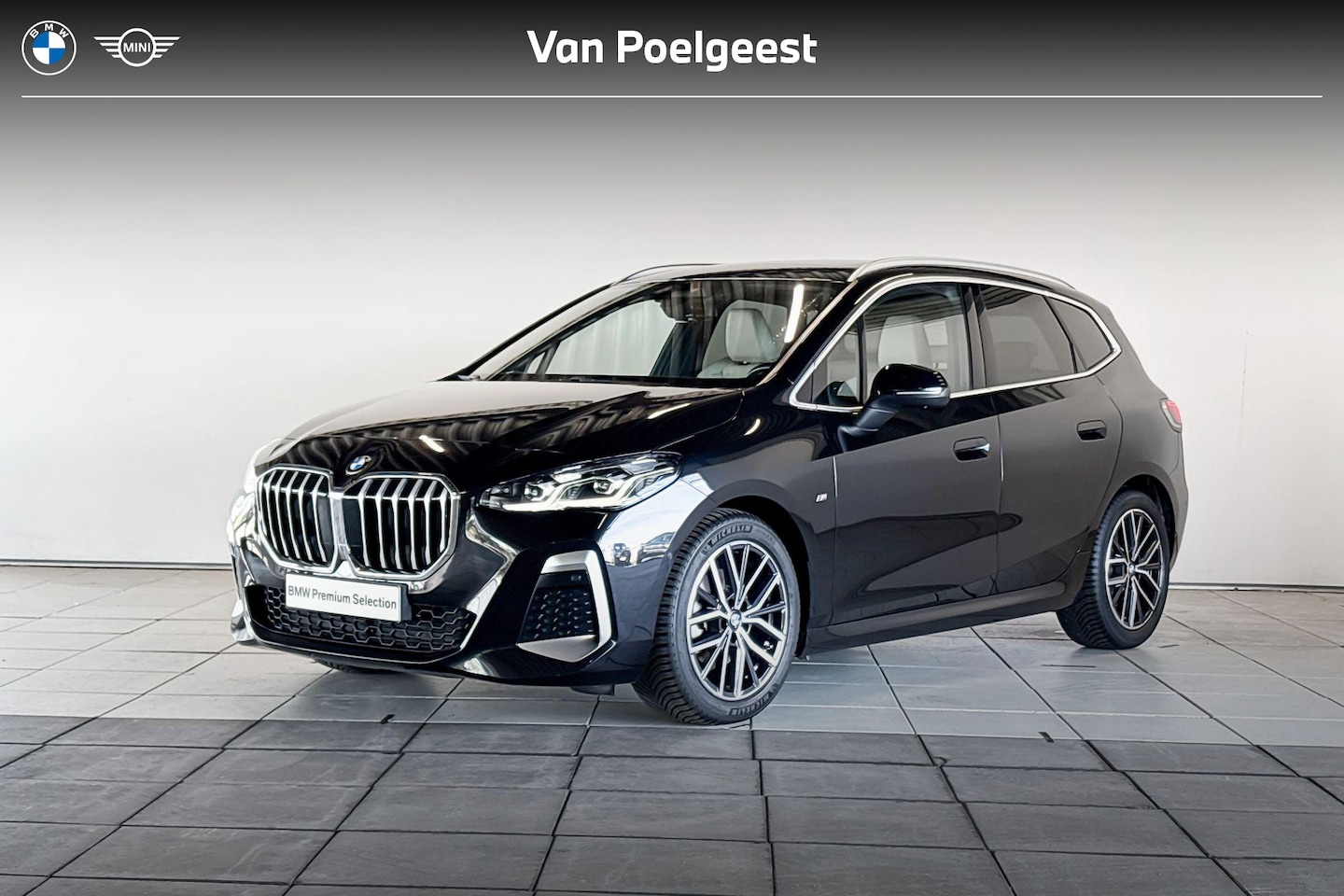 BMW 2-serie Active Tourer - 220i Premium Pack M Sportpakket - AutoWereld.nl