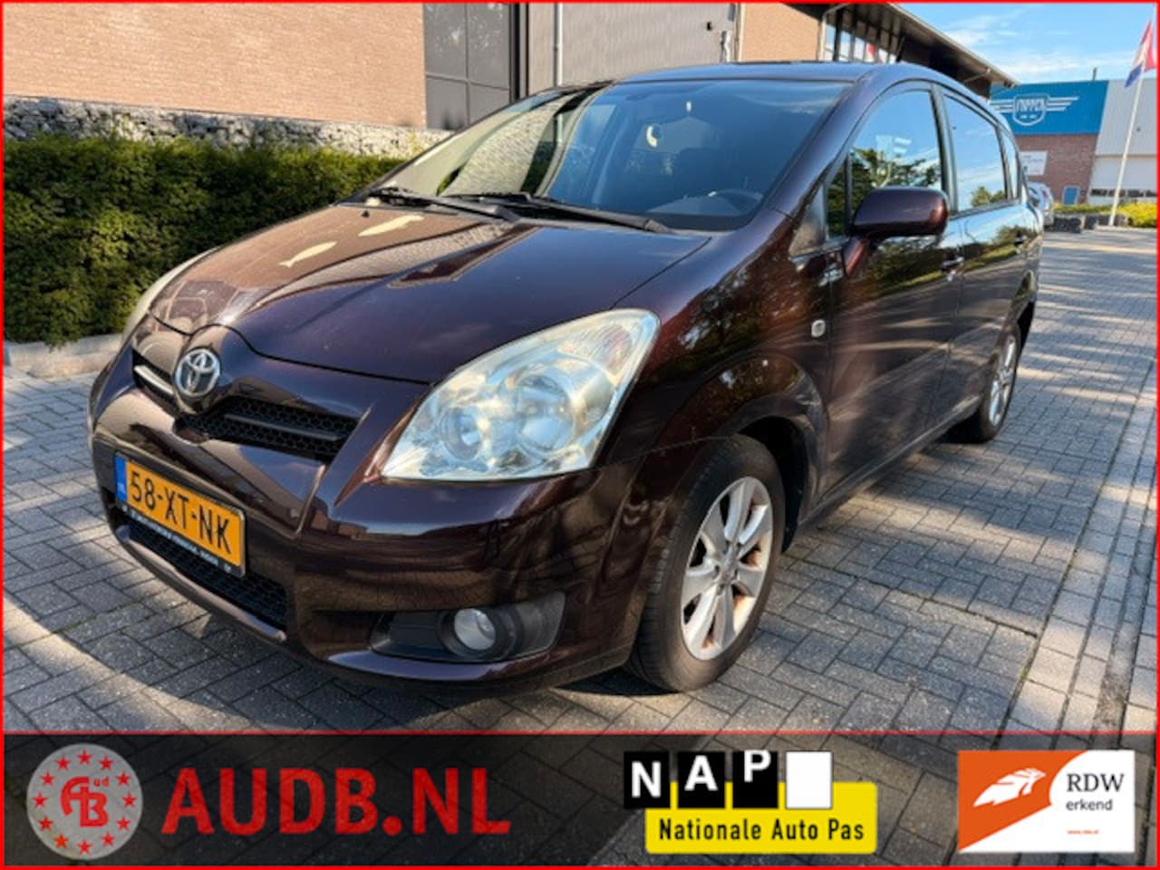 Toyota Verso - 1.8 VVT-i Luna 7p.|7 PERSOONS|CLIMA|SPORT VLG.| - AutoWereld.nl