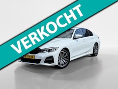 BMW 3-serie - 318i High Executive M-Sport Automaat