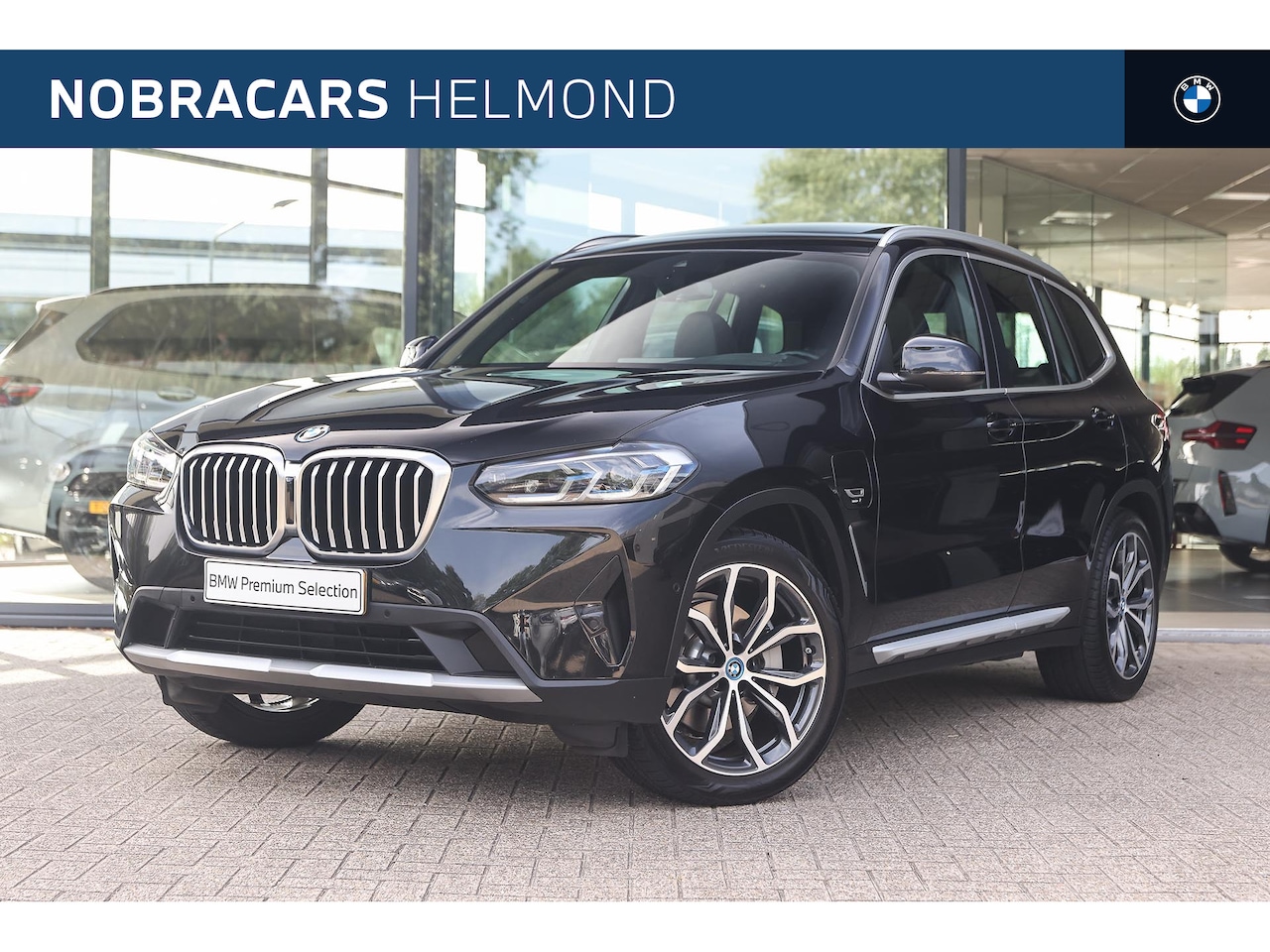 BMW X3 - xDrive30e High executive Automaat / Panoramadak / Sportstoelen / Comfort Access / Achterui - AutoWereld.nl