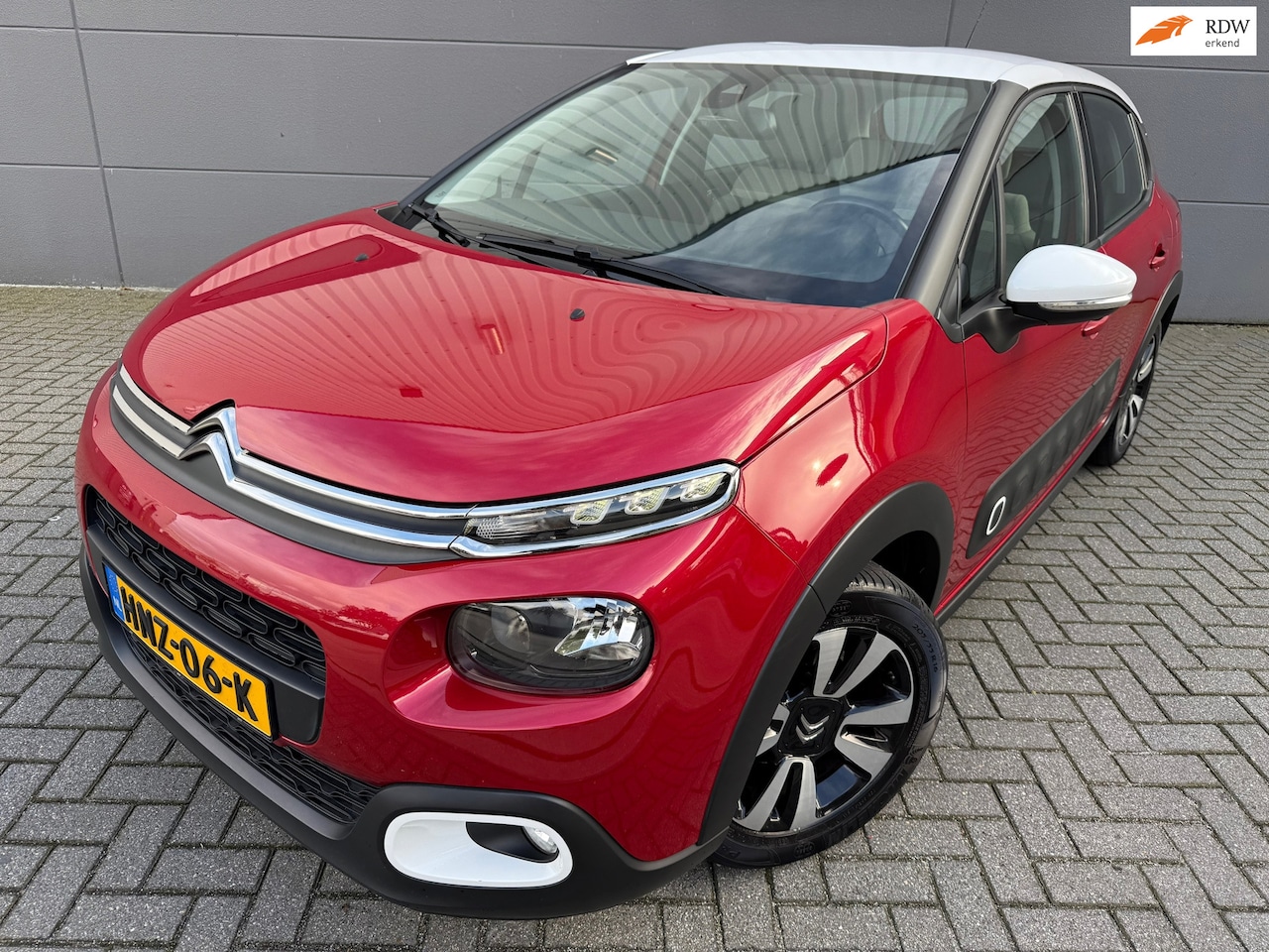Citroën C3 - 1.2 PureTech Feel Edition*CAMERA*NAVI*CRUISE*AIRCO*NEW APK - AutoWereld.nl