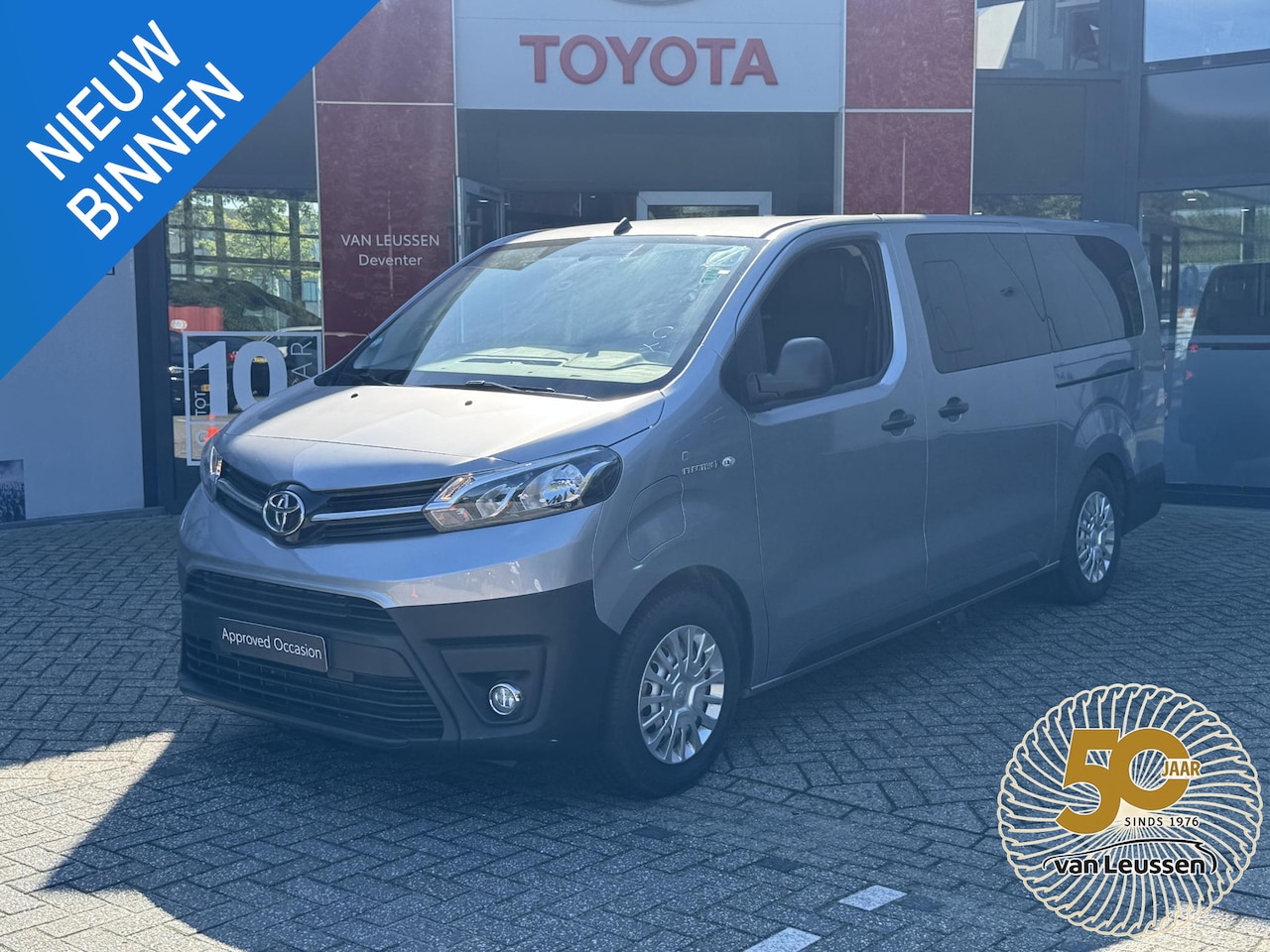 Toyota ProAce Electric Verso - Long L2 Extra Range Dynamic 75 kWh 8-PERSOONS ROLSTOELUITVOERING - AutoWereld.nl