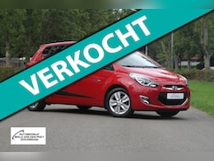 Hyundai ix20 - 1.4i i-Vision / Navigatie / Camera / Trekhaak / Climate control / Sportvelgen / Cruise con