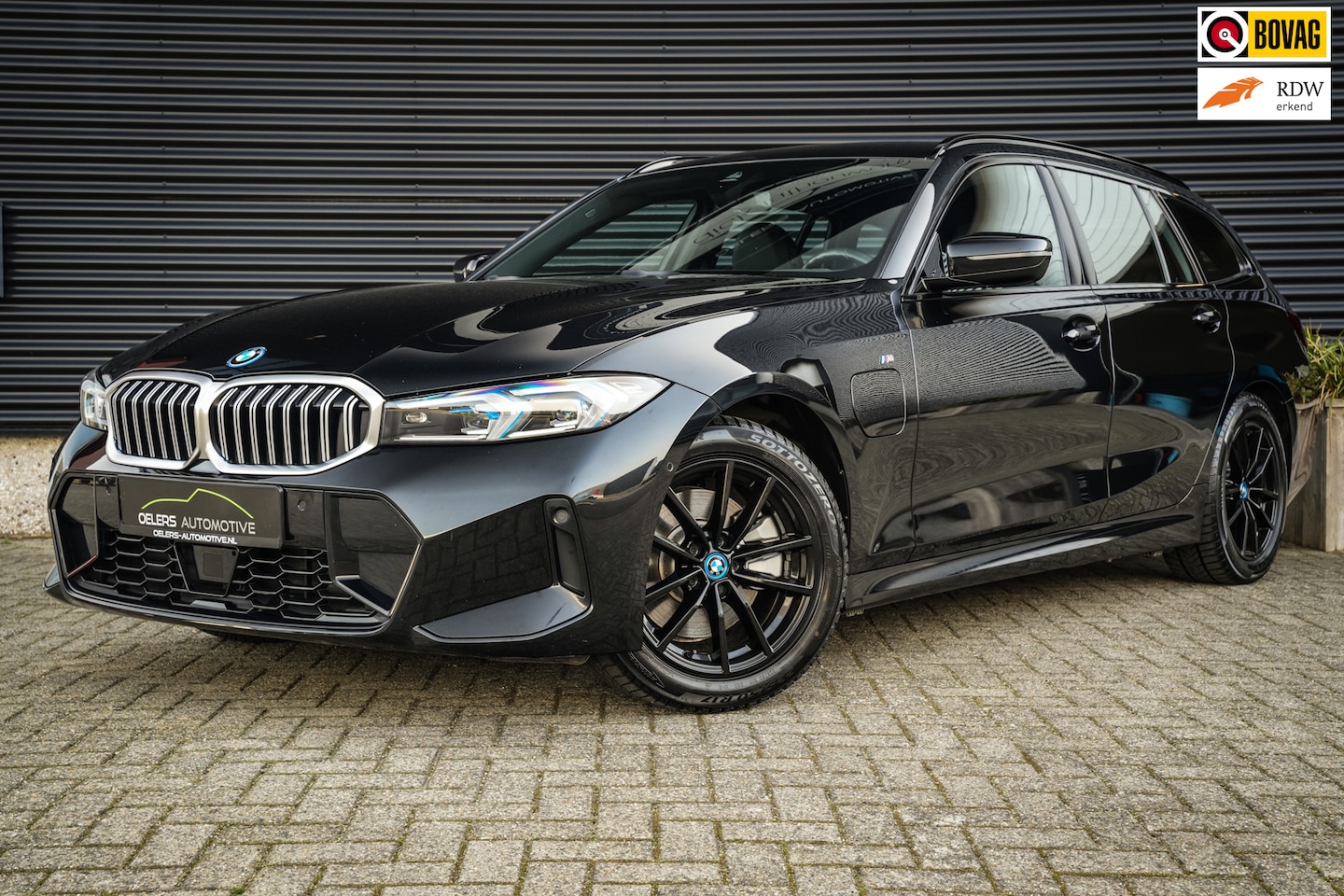 BMW 3-serie Touring - 330e M-Sport Facelift | SOH 97% | ACC | Trekhaak | CarPlay | 1 eig. | CC | H.leder | - AutoWereld.nl