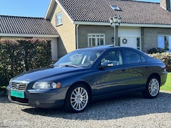 Volvo S60 - 2.4D 6 SPEED/SCHUIFDAK/XENON/LEDER