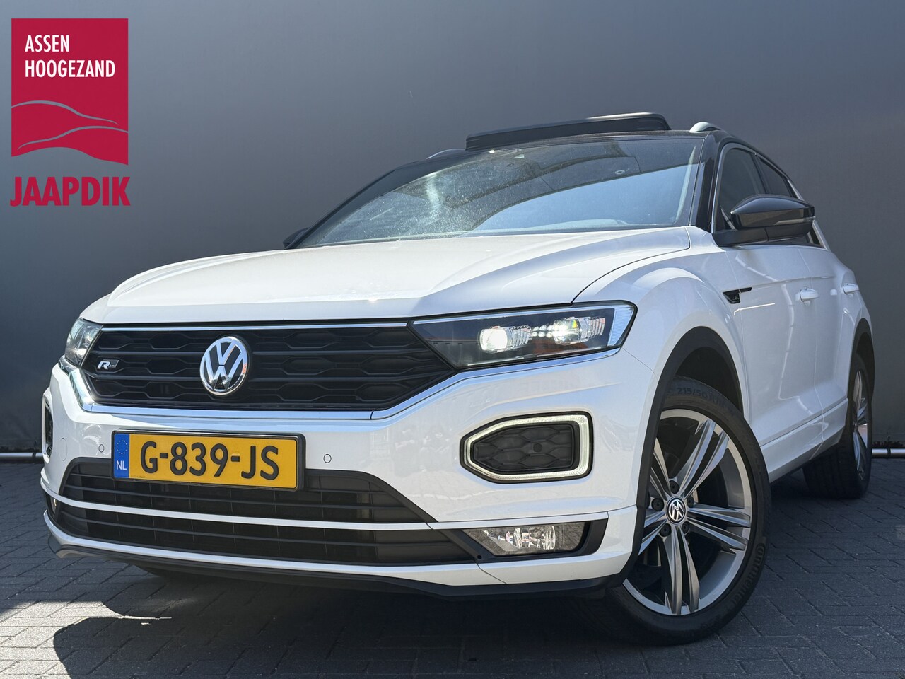 Volkswagen T-Roc - BWJ 2019 1.5 TSI 150 PK Sport R-LINE FULL LED | PANO | ADAPTIVE CRUISE | CAMERA | DAB + | - AutoWereld.nl