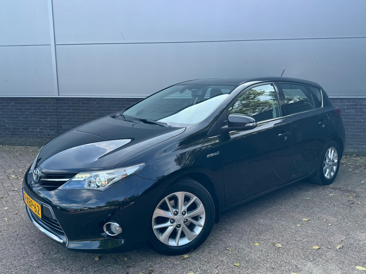 Toyota Auris - 1.8 Hybrid Dynamic met Afneembare Trekhaak - AutoWereld.nl