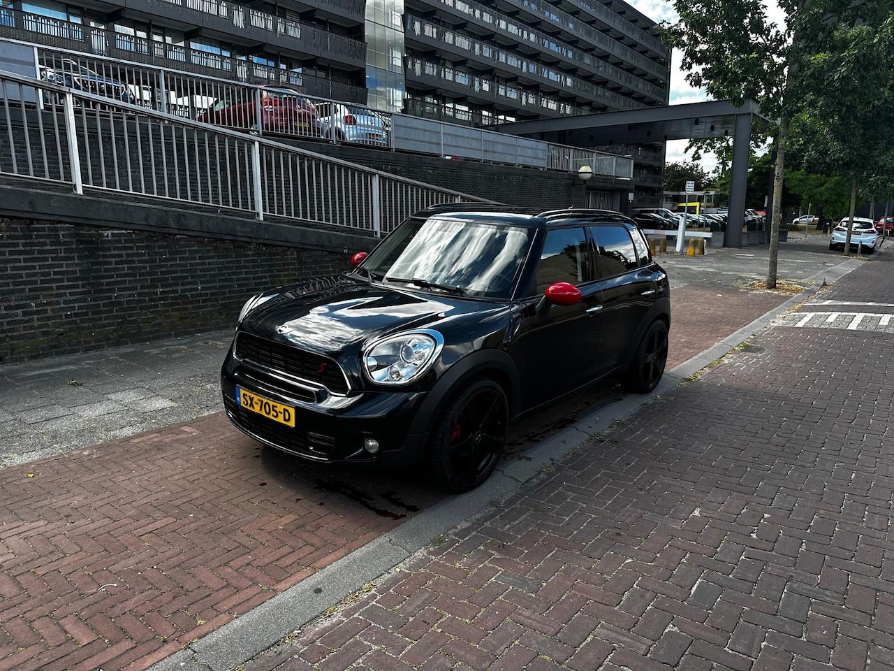 MINI Countryman - 1.6 Cooper S SPORT PANORAMADAK - AutoWereld.nl