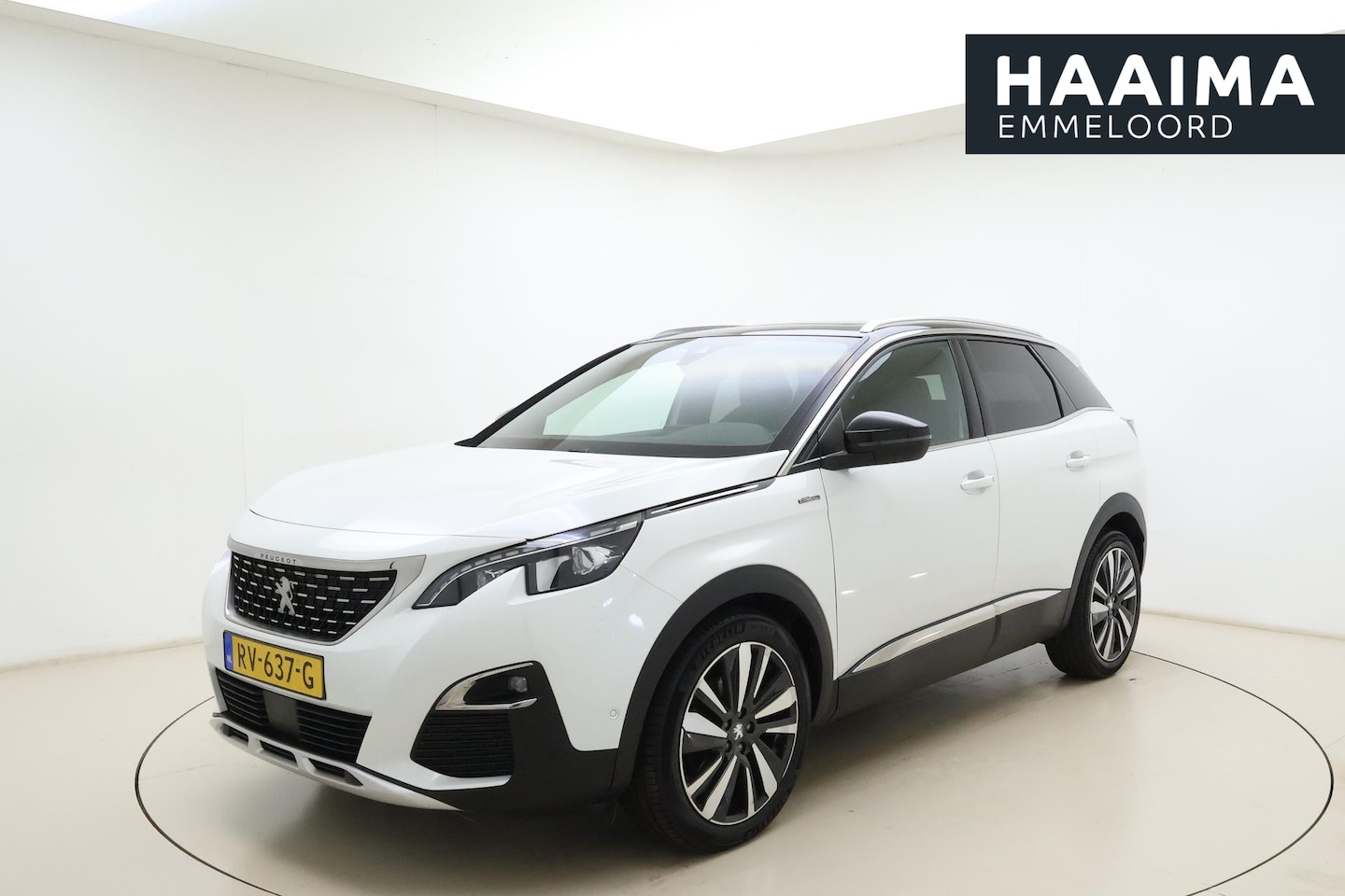 Peugeot 3008 - 1.2 130pk GT Line | Panoramisch schuifdak | Lage kilometerstand | Navigatie | DAB+ | Apple - AutoWereld.nl