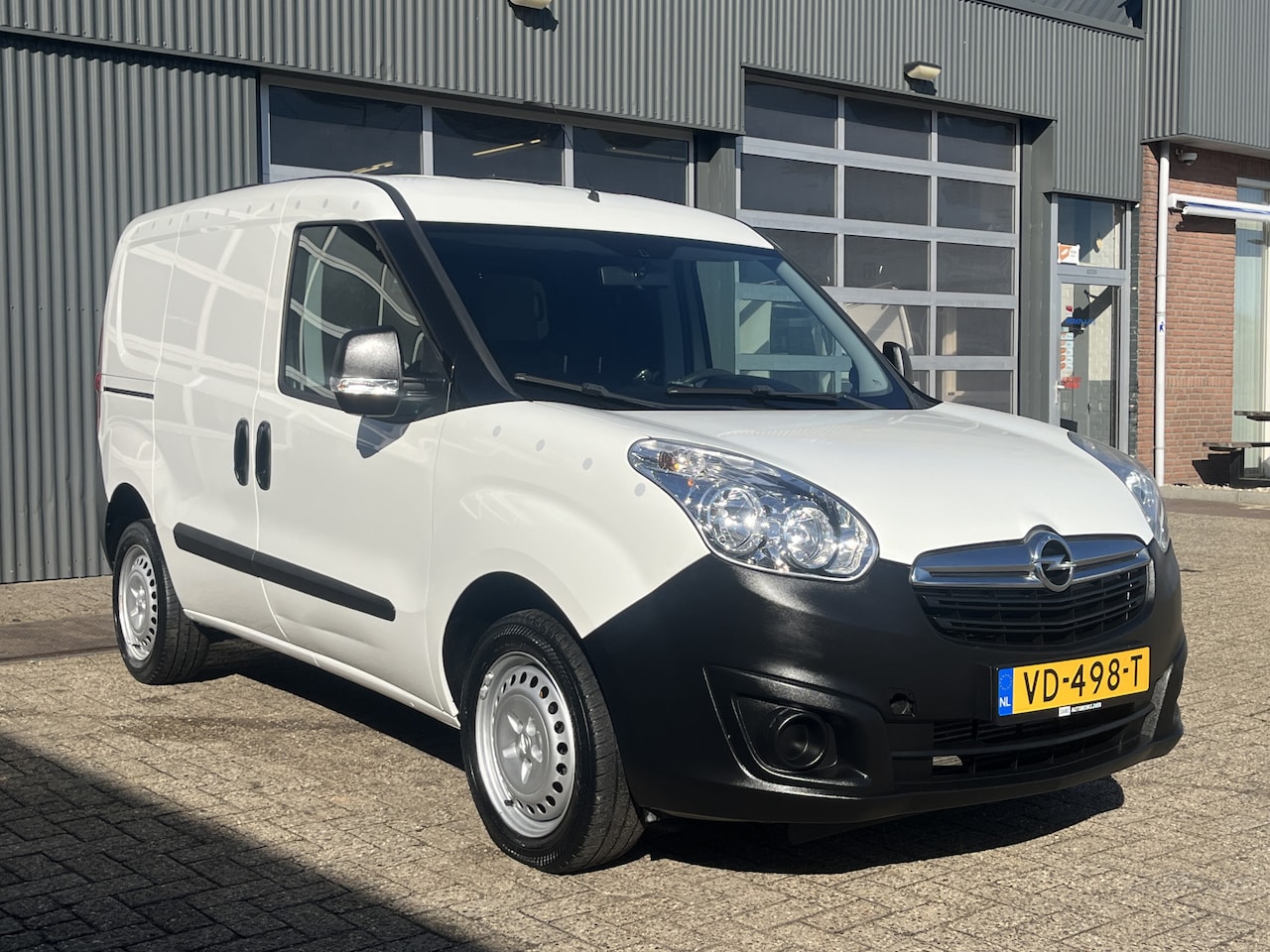 Opel Combo - 1.4 CNG L1H1 ecoFLEX Motor Defect  Airco Trekhaak 1000kg trekgewicht Schuifdeur Parrot Stu - AutoWereld.nl