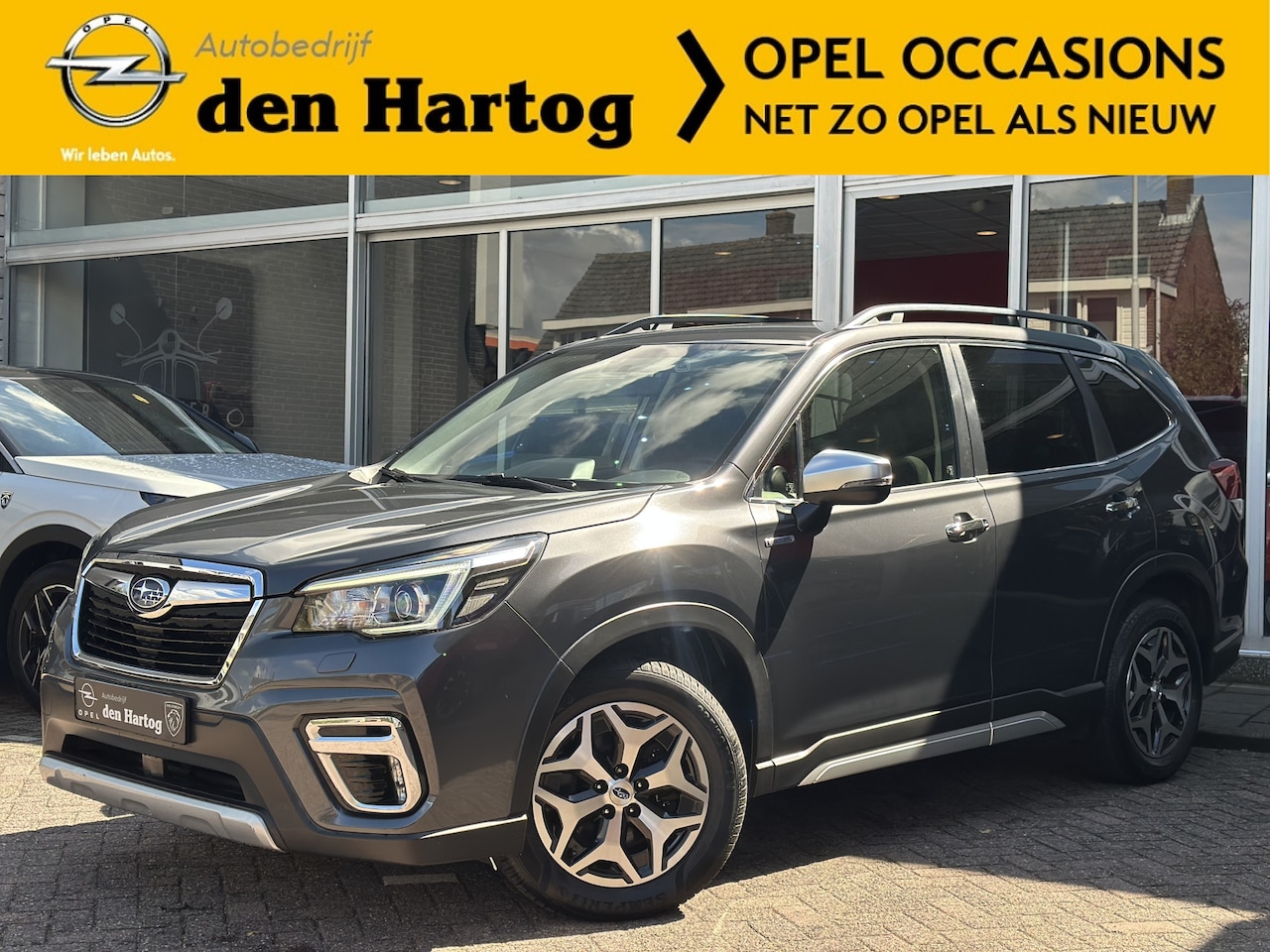 Subaru Forester - 2.0i e-BOXER Comfort Automaat/Trekhaak/Parkeerhulp/Navi/Camera - AutoWereld.nl