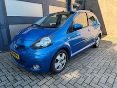 Toyota Aygo - 1.0-12V Dynamic Blue, Airco, Carplay