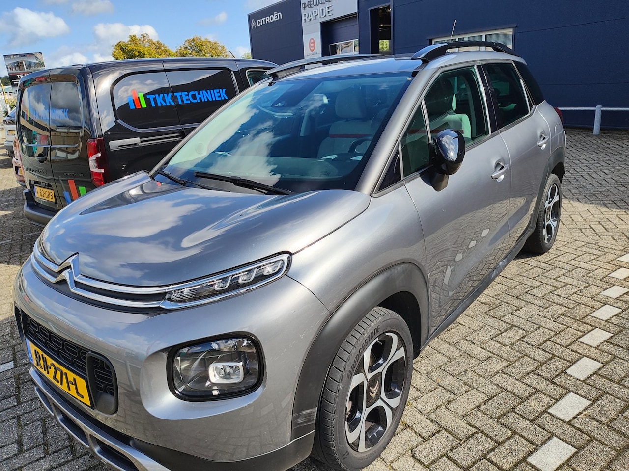 Citroën C3 Aircross - 1.2 PureTech S&S Shine | Achterbank in delen neerklapbaar | Airco (automatisch) | Apple Ca - AutoWereld.nl