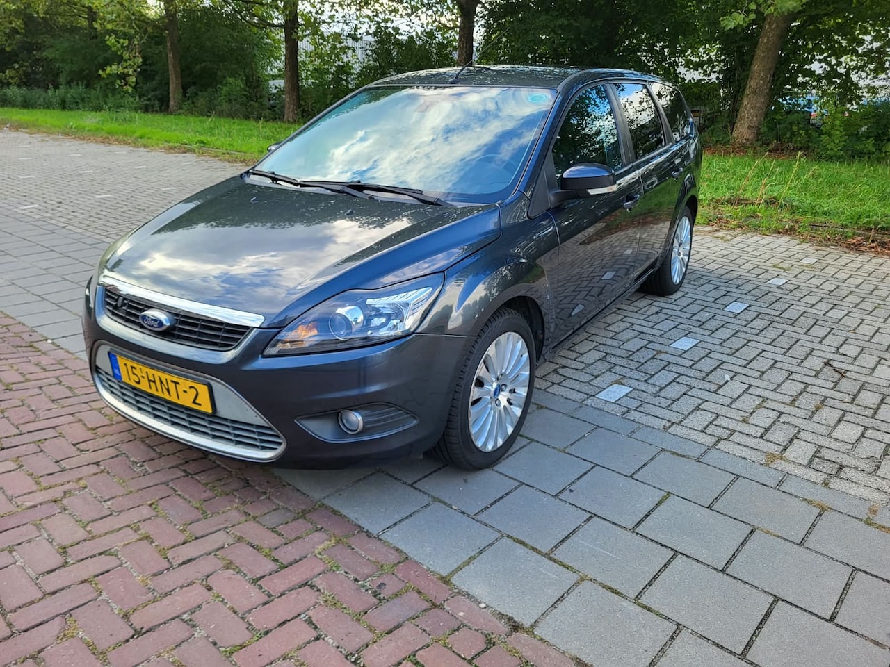 Ford Focus Wagon - 1.8 Titanium Flexi Fuel 1.8 Titanium Flexi Fuel - AutoWereld.nl