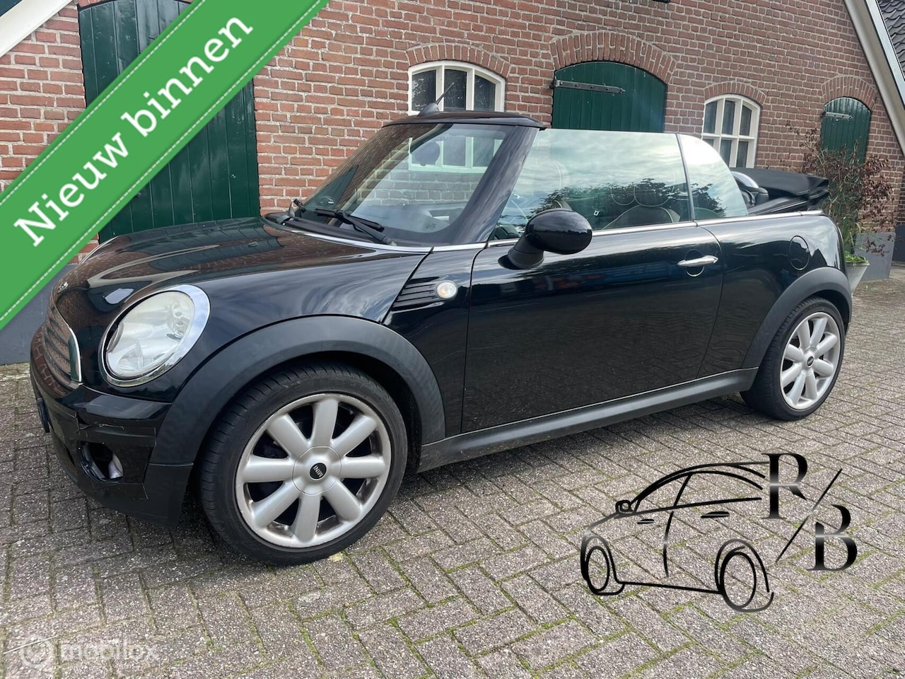 MINI Cabrio - 1.6 Cooper Chili CABRIOLET AIRCO LEER APK 2027 - AutoWereld.nl