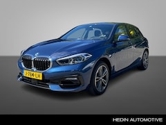 BMW 1-serie - 118i Executive Edition | CAMERA | NAVI | STOELVERWARMING | PDC |