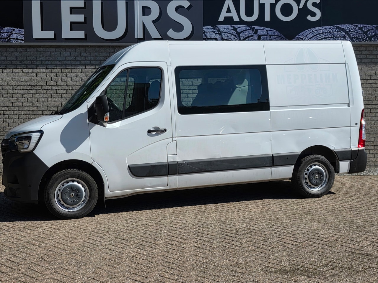 Renault Master - T35 2.3 dCi 150 L2H2 DC Energy T35 2.3 dCi 150 L2H2 DC Energy - AutoWereld.nl