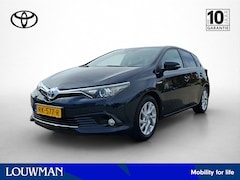 Toyota Auris - 1.8 Hybrid Dynamic Go | Navigatie | Camera | Trekhaak |