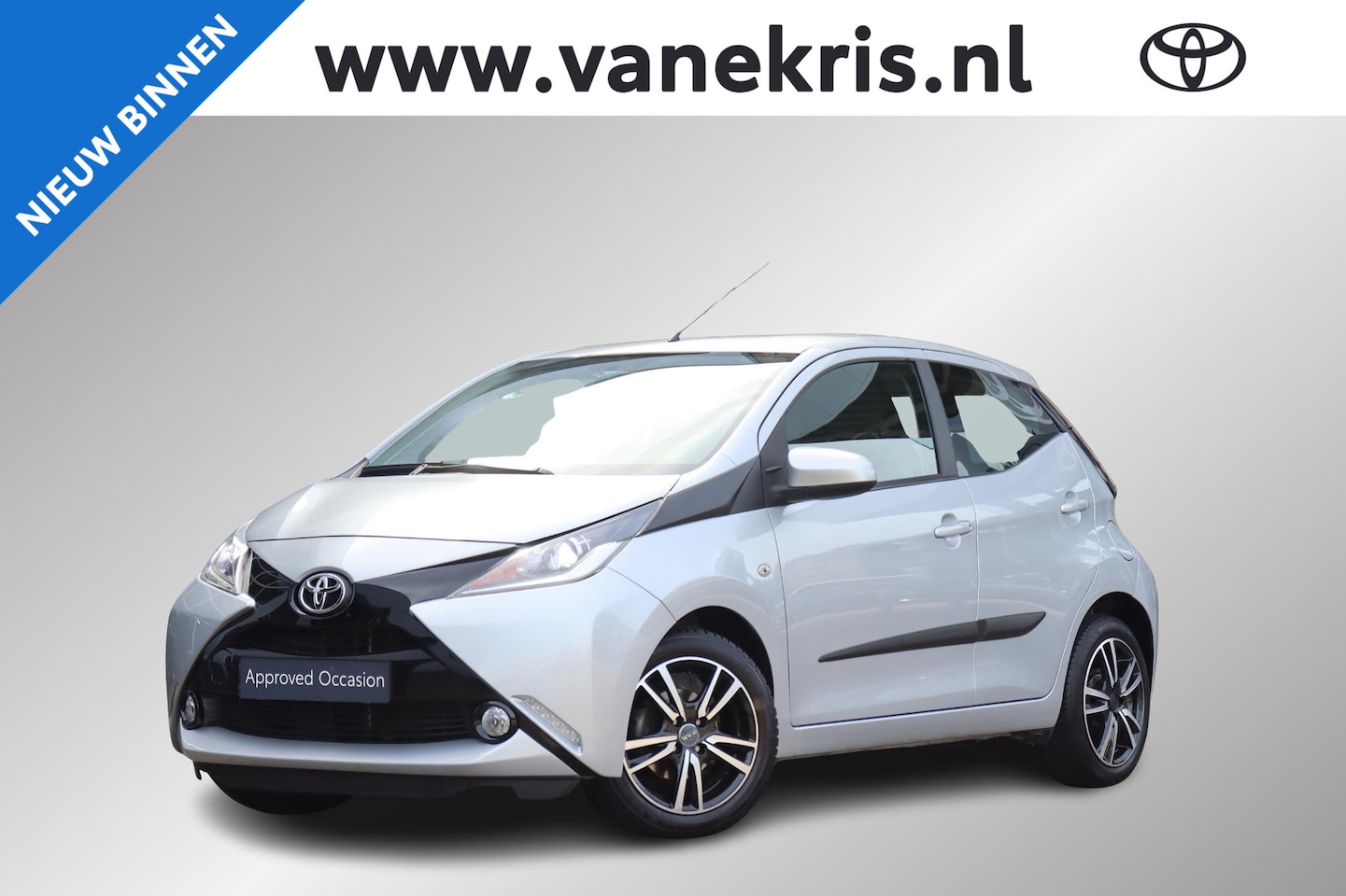 Toyota Aygo - 1.0 VVT-i x-play 1.0 VVT-i X-Play, Automaat, Velgen, Navi, All Season banden - AutoWereld.nl