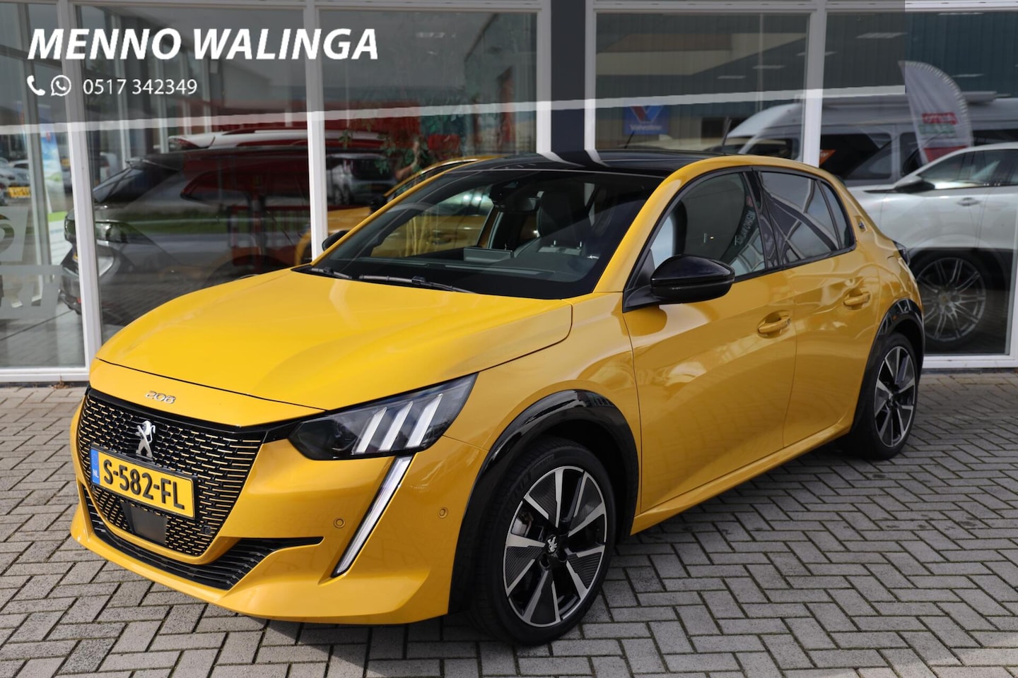 Peugeot e-208 - EV GT 350 50 kWh|Pano|Stoelverwarming|Camera|Apple carplay+Android auto|Clima|Cruise - AutoWereld.nl