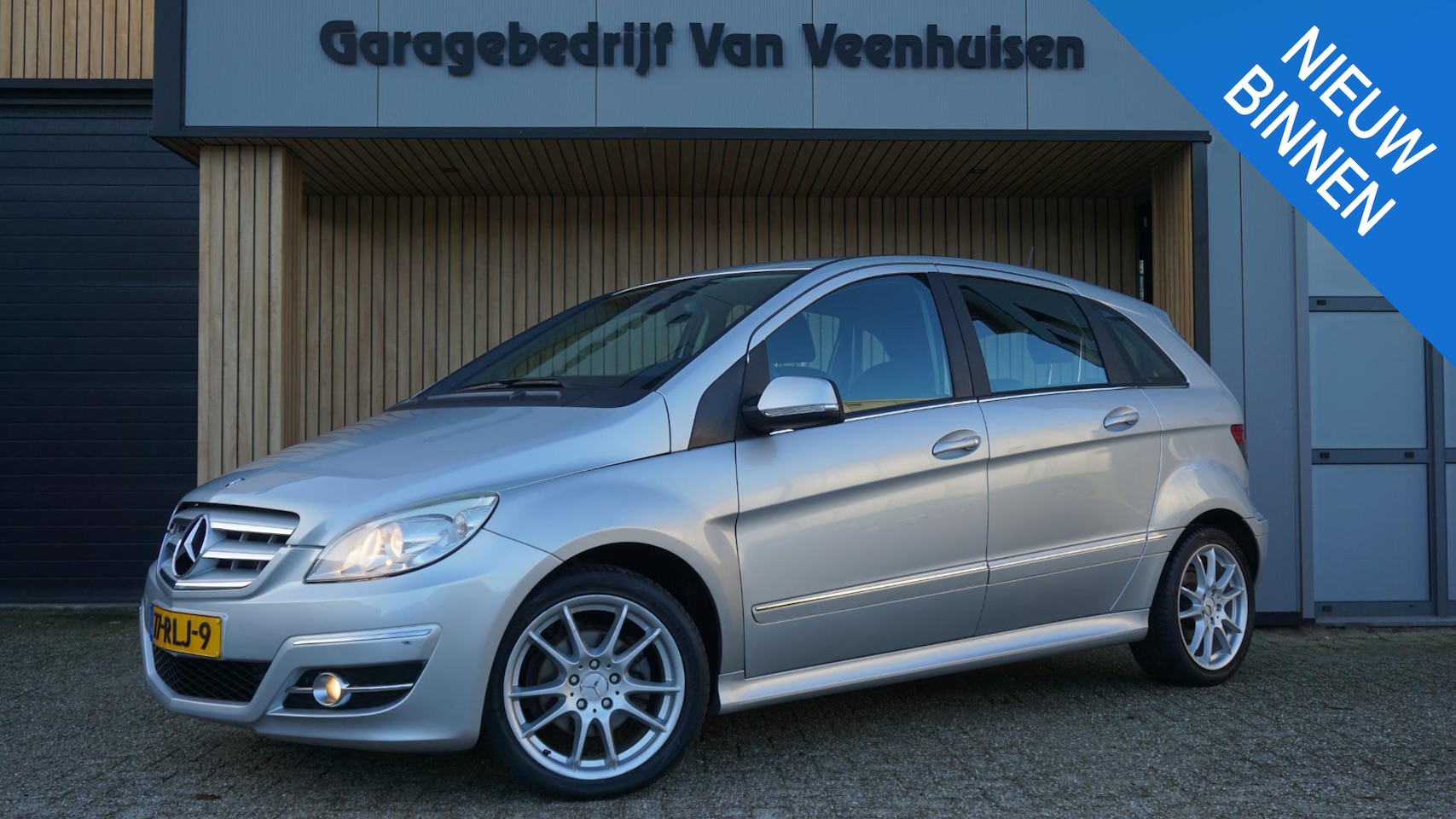 Mercedes-Benz B-klasse - 160 95pk Automaat Business Class Airco Cruise Control Trekhaak 17inch LM *NL auto* - AutoWereld.nl