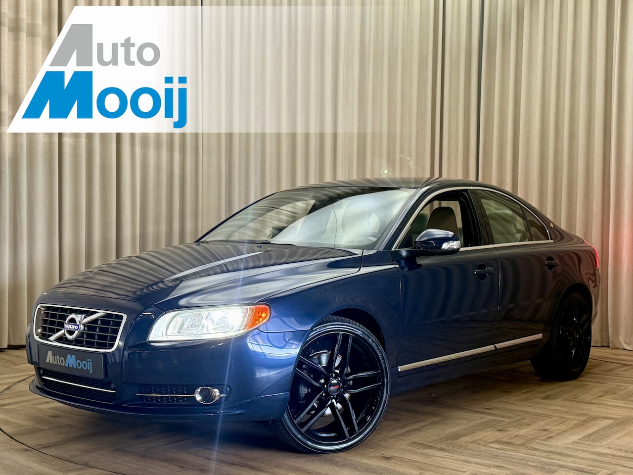 Volvo S80 - 2.0 T Momentum *Org.NL!* 200 PK / Dealer Onderhouden / Carplay / 20" LMV / Camera / Leder - AutoWereld.nl