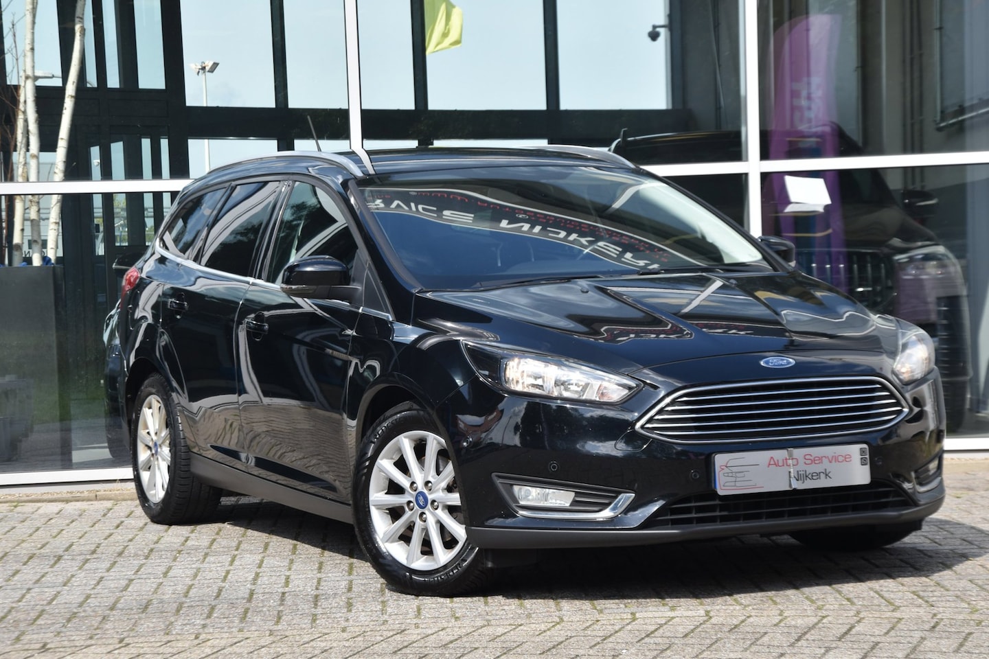 Ford Focus Wagon - 1.0 Titanium Airco Nav. Pdc Cruise Lm-Velgen - AutoWereld.nl