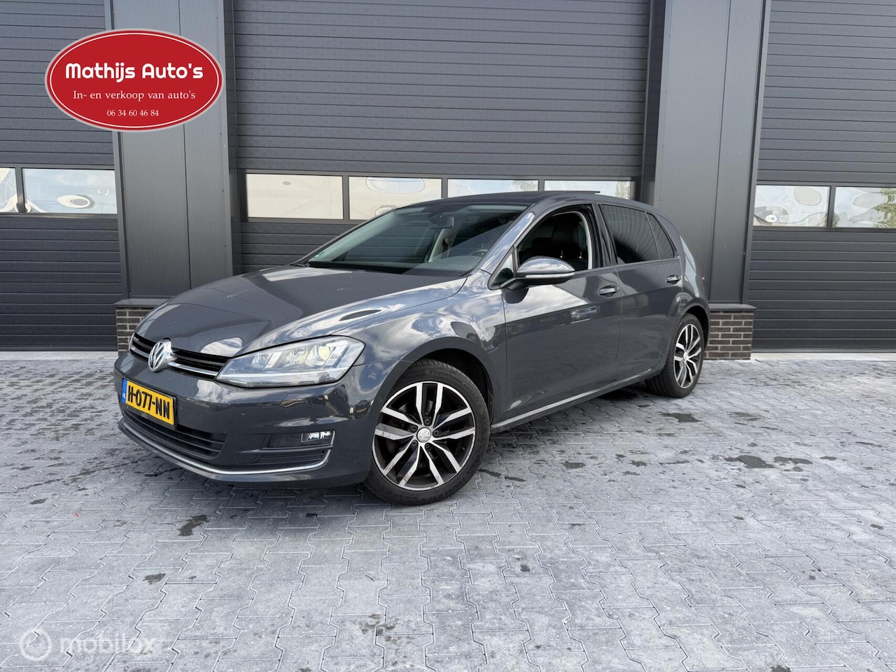 Volkswagen Golf - 2.0 TDI Highline Pano Xenon Clima Navi - AutoWereld.nl