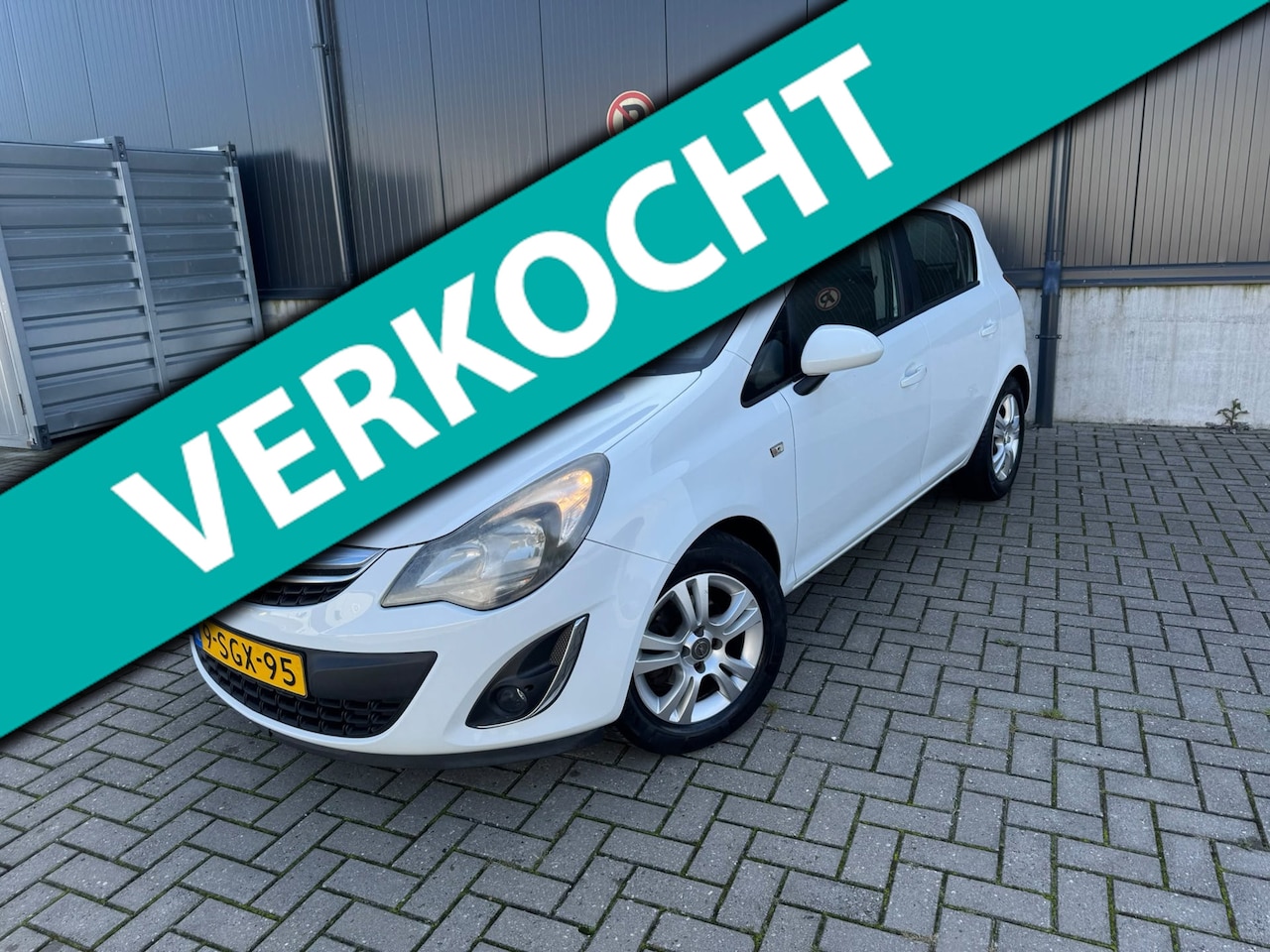 Opel Corsa - 1.2-16V Design Edition (86pk) 5-drs Navi | Cruise | Airco - AutoWereld.nl
