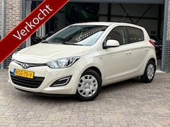 Hyundai i20 - 1.4i i-Motion