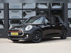 MINI 5-Deurs - 1.5 Cooper Business '15 LED Navi Clima Cruise Inruil mogelijk
