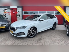 Skoda Octavia Combi - 1.4 TSI iV PHEV Business Edition Plus SOH 92% / KEYLESS / CAMERA / CARPLAY / FULL LED / ST