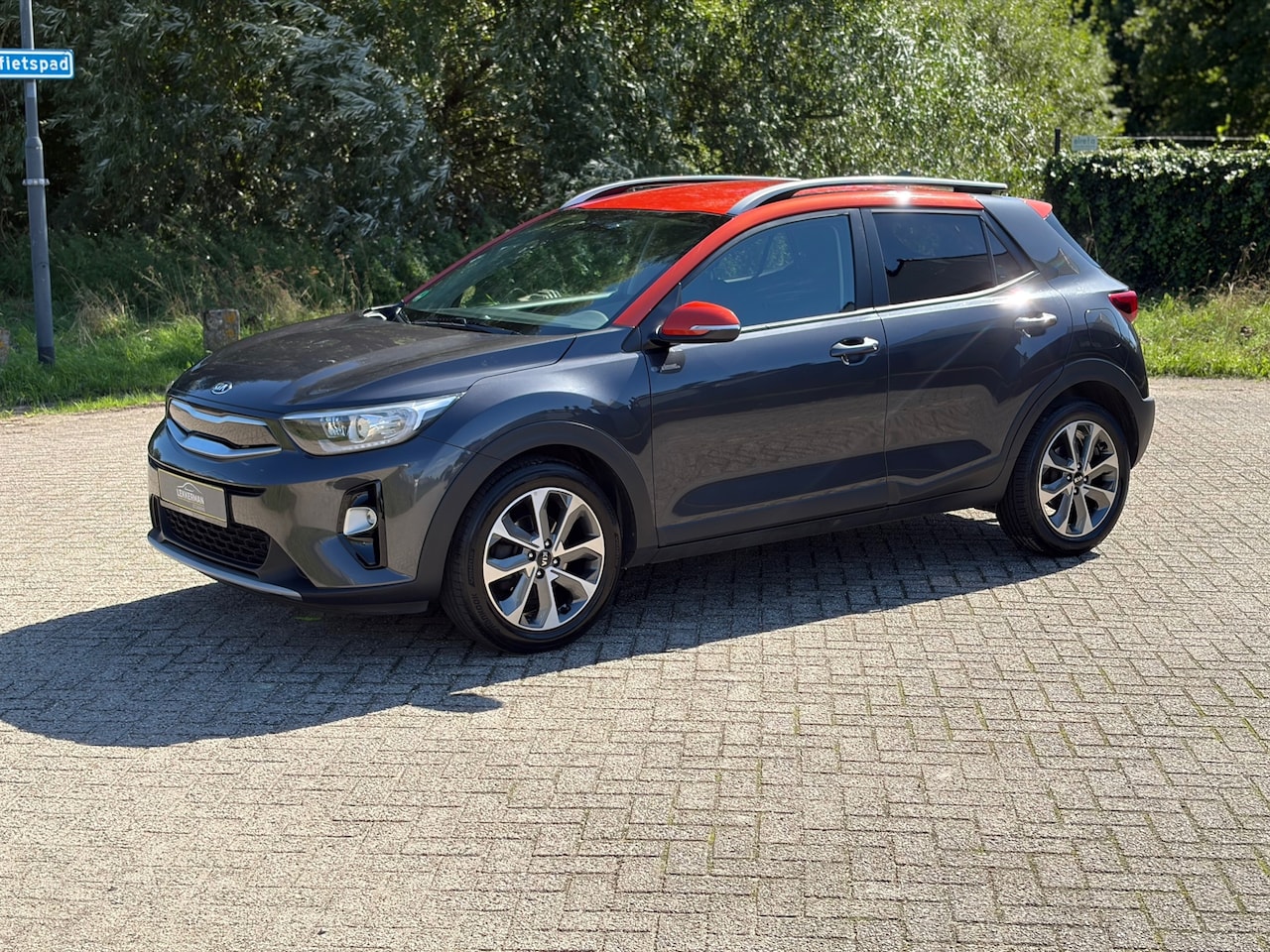 Kia Stonic - 1.0 T-GDi DynamicLine CARPLAY I CAMERA I 1E EIG I STOELVERW - AutoWereld.nl