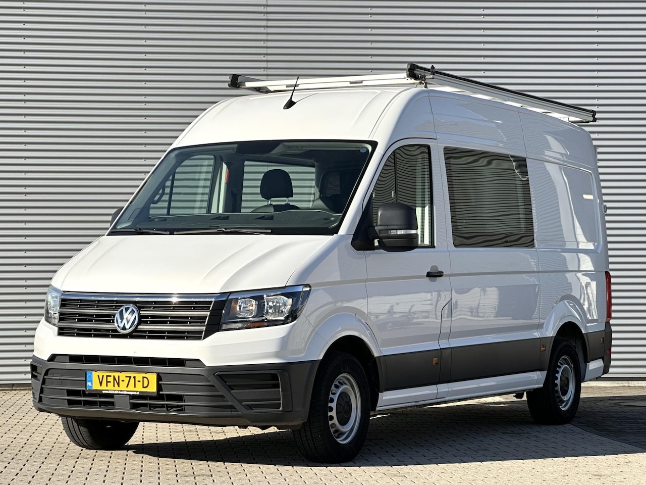 Volkswagen Crafter - 35 2.0 TDI RWD L2H2 DC Dubbele cabine Highline 177pk achterwielaanrijving - AutoWereld.nl