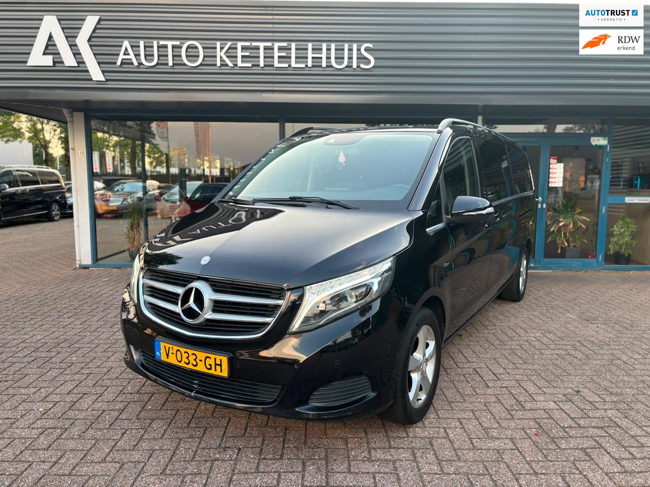 Mercedes-Benz V-klasse - 250d Extra Lang DC|Camera|Leder|Keurige bus!!! - AutoWereld.nl